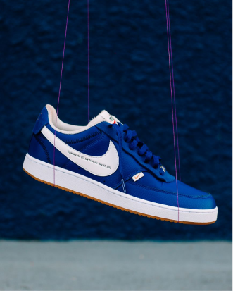 Nike Sneaker